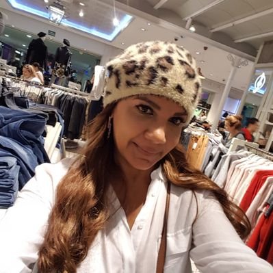 Profile Picture of Linda Borrego (@lindaborrego62) on Twitter