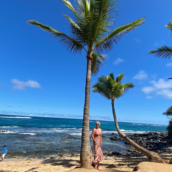 Profile Picture of Kistine Missildine (@kistinern) on Poshmark