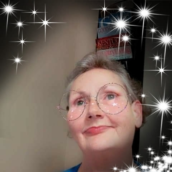 Profile Picture of Pam Carter (@mousecost333) on Poshmark