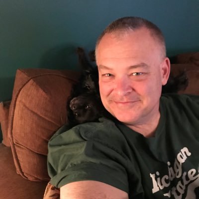 Profile Picture of Jeff McLaughlin (@laughmcj) on Twitter