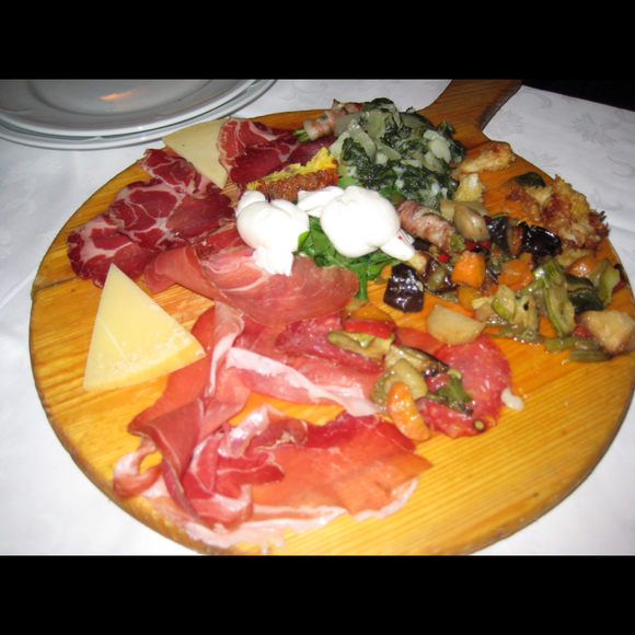 Profile Picture of Sabrina Ressel (@sabrinar) on Poshmark