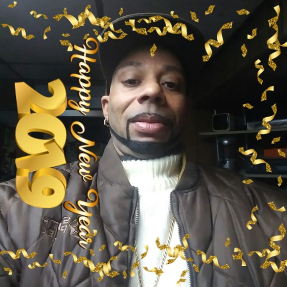 Profile Picture of Mark Rose (@markrose1516) on Poshmark