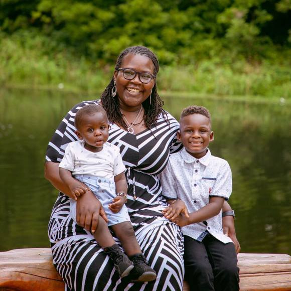 Profile Picture of Apiyo Osamba (@rosamba) on Poshmark