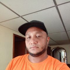 Profile Picture of carloscaldera (@carloscyc_19) on Tiktok