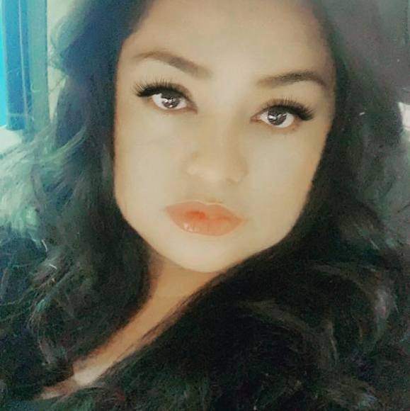 Vannessa Tarrats - Poshmark Profile Picture of Vannessa Tarrats (@rey11gia) on Poshmark