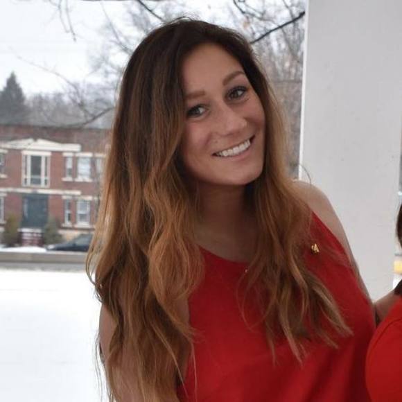 Profile Picture of Abbie Schnably (@aschnably) on Poshmark