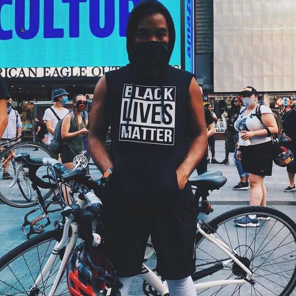 Profile Picture of Chris Nicolo (@cnyk44) on Poshmark