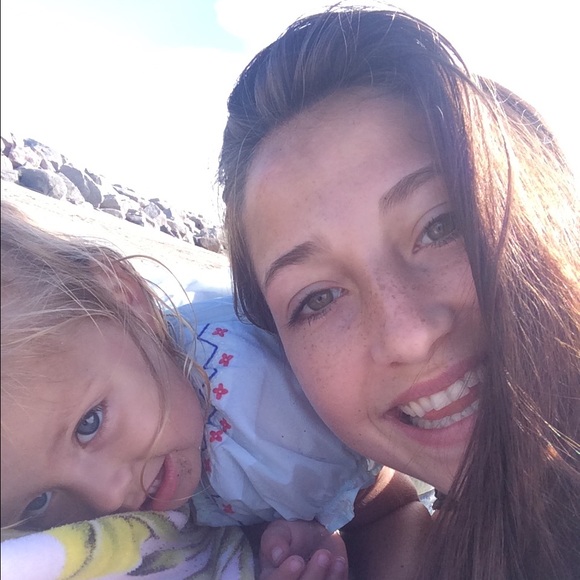 Profile Picture of Rachel Cramer (@cramr7882) on Poshmark