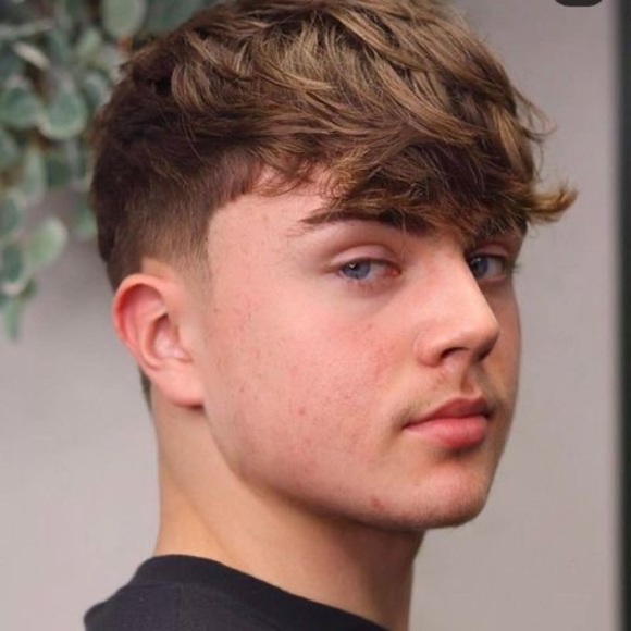 Profile Picture of Ben Chilly (@benchilly) on Poshmark