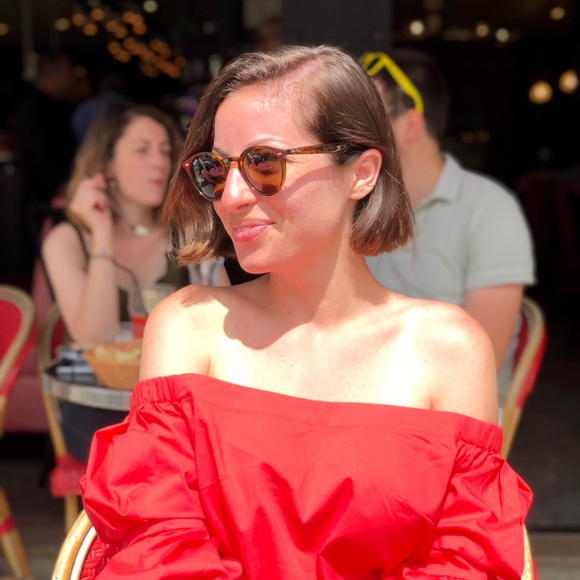 Alexa Kerepesi - Poshmark Profile Picture of Alexa Kerepesi (@alexakerepesi) on Poshmark