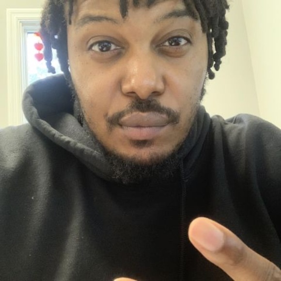 Profile Picture of Cedric Edwards (@mellogqfresh) on Poshmark