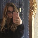 Profile Picture of Renée Ziegler (@renee.zig) on Instagram