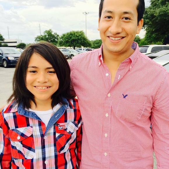 Profile Picture of Reyes Ocelotl (@rayocelotl) on Poshmark