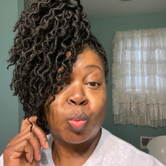 B renae Bradley - Poshmark Profile Picture of B renae Bradley (@renae1st) on Poshmark