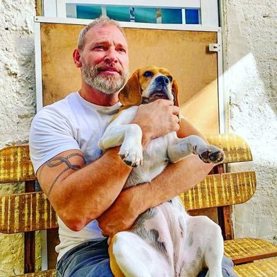 Profile Picture of Cooley Wayne (@CooleyWayne5) on Twitter