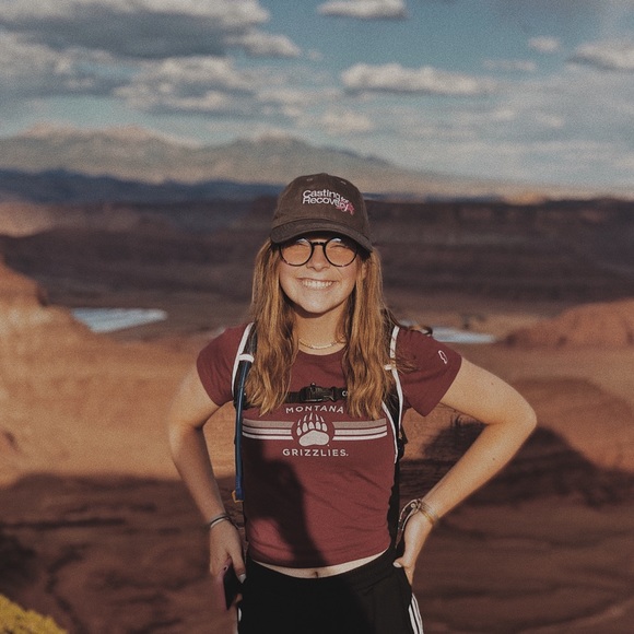 Profile Picture of Josie Mckernan (@josiemckernan) on Poshmark