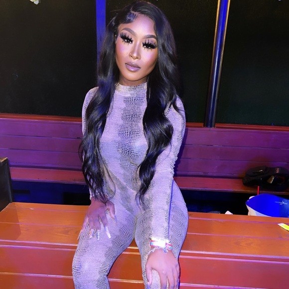 Profile Picture of Jasmine Branch (@jasminebranch_) on Poshmark