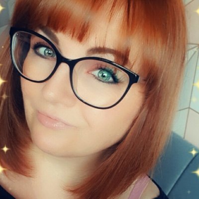 Profile Picture of Danielle Roche (@DanniRoche13) on Twitter