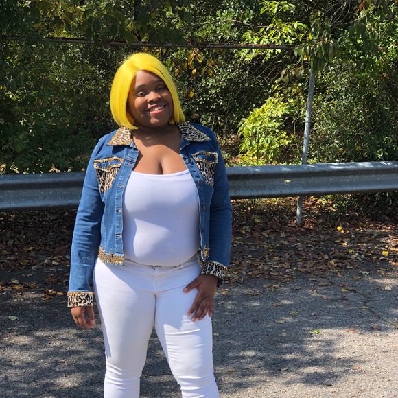 Anteria Brisbon - Poshmark Profile Picture of Anteria Brisbon (@anteriab1) on Poshmark