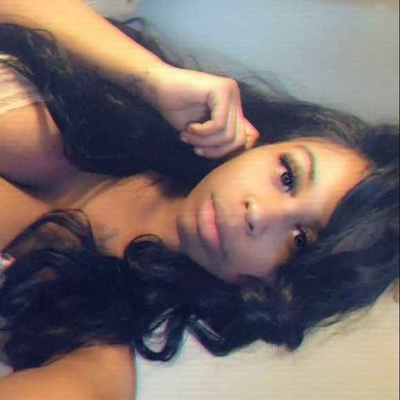 Profile Picture of Dequindra Ruskin (@dequindrar) on Poshmark