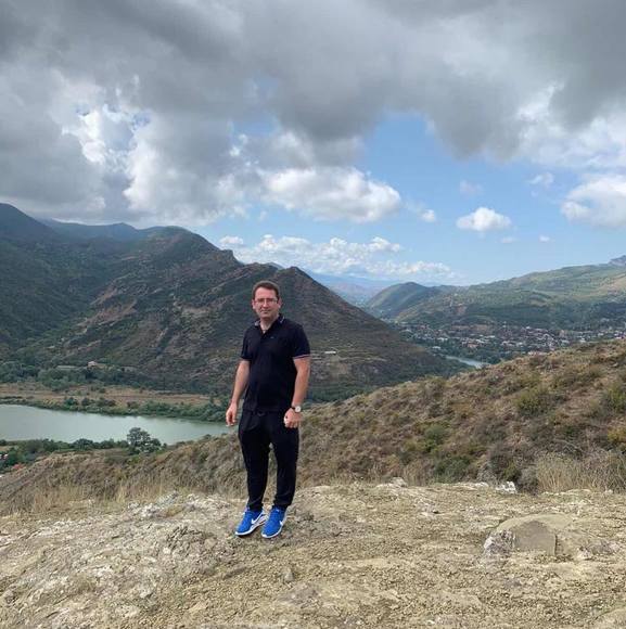 Profile Picture of Tato Tato (@tato_toto) on Poshmark