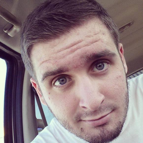 Profile Picture of Dylan Muller (@gwdylan) on Poshmark