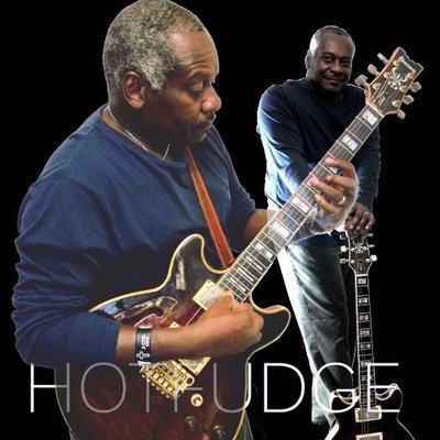 Profile Picture of Sandy Wise (@HotFudgeGuitar) on Twitter