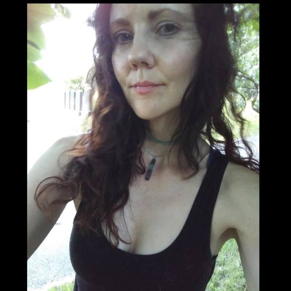 Melissa Blaydon - Poshmark Profile Picture of Melissa Blaydon (@nikkisky1969) on Poshmark