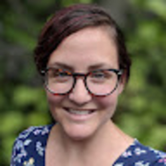 Profile Picture of Alison Barclay (@alisonbarclay) on Poshmark