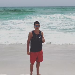 Daniel Colhour - Facebook Profile Picture of Daniel Colhour (@daniel.colhour.7) on Facebook