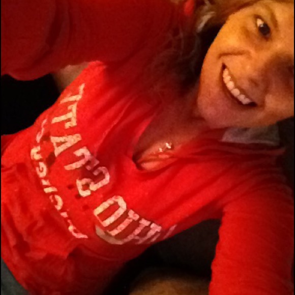 Profile Picture of Melinda Craley (@mcraley) on Poshmark