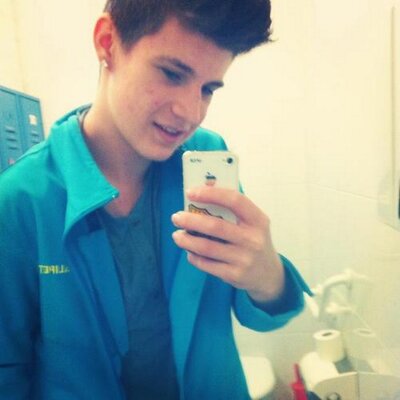 Profile Picture of Amir Abbassi (@AmirZuerich) on Twitter