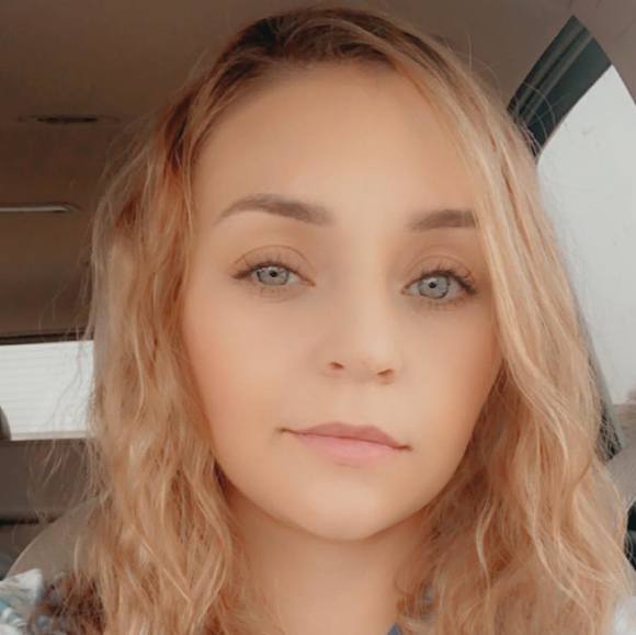 Profile Picture of Jaymee Wendling (@jaymeewendling) on Poshmark