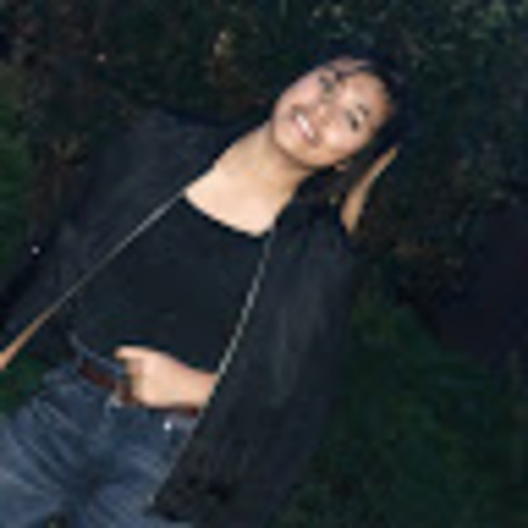 Profile Picture of Jhannah pechon Riñon (@jhanrinon) on Poshmark