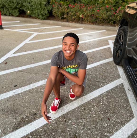 Profile Picture of Hassan Kassim (@hassankassim) on Poshmark