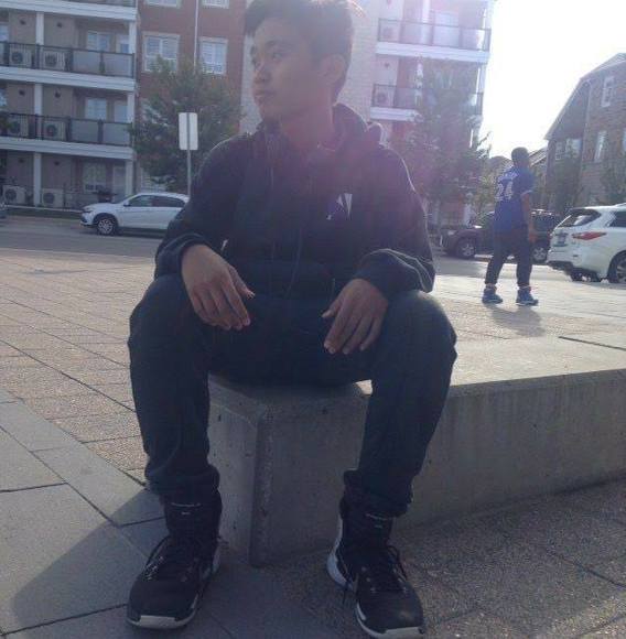Profile Picture of Miko Carl morales (@playwinrelax) on Poshmark