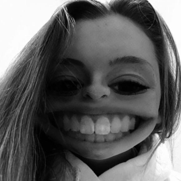Profile Picture of Kendra Leeper (@kennndr4) on Poshmark