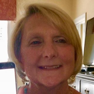 Profile Picture of Dede Batts (@dede.batts) on Facebook