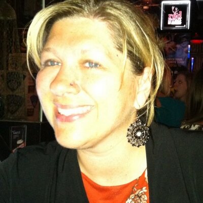 Profile Picture of Lisa Paz (@pazlm) on Twitter