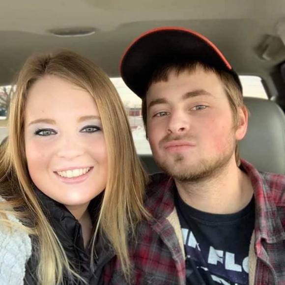 Profile Picture of Destiny Ewald (@dezieduke) on Poshmark
