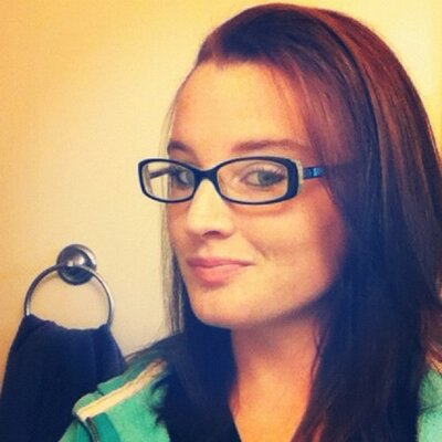 Profile Picture of Lindsey Crosier (@Linnie_Anne) on Twitter