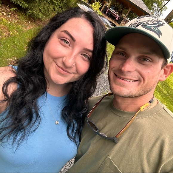 Profile Picture of Brii Pellowski (@briix95) on Poshmark