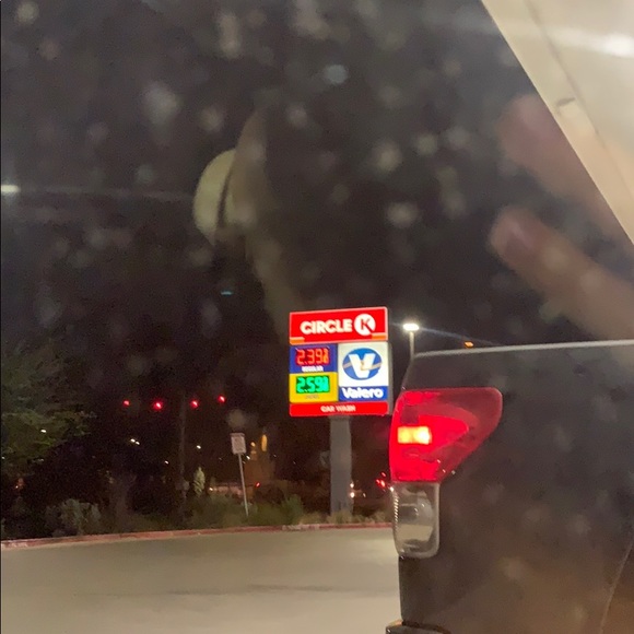 Profile Picture of Hailey Mackey (@haileymackey123) on Poshmark