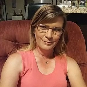 Profile Picture of Stacey Nicole Cooley (@StaceyNicole75) on Twitter