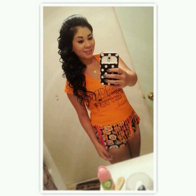 Profile Picture of Cassandra Vazquez (@dollyset18) on Twitter