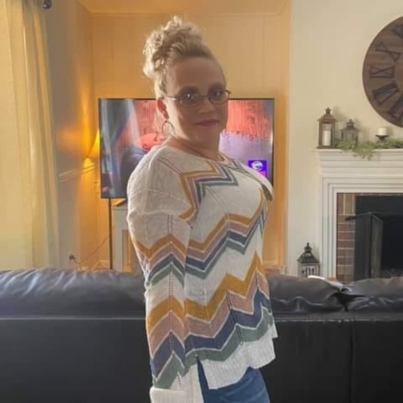 Profile Picture of Jennifer Pakula (@jenniferpakula) on Poshmark