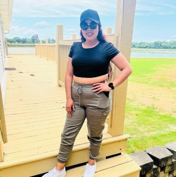 Profile Picture of Vianney Cortez (@vianneycorte664) on Poshmark