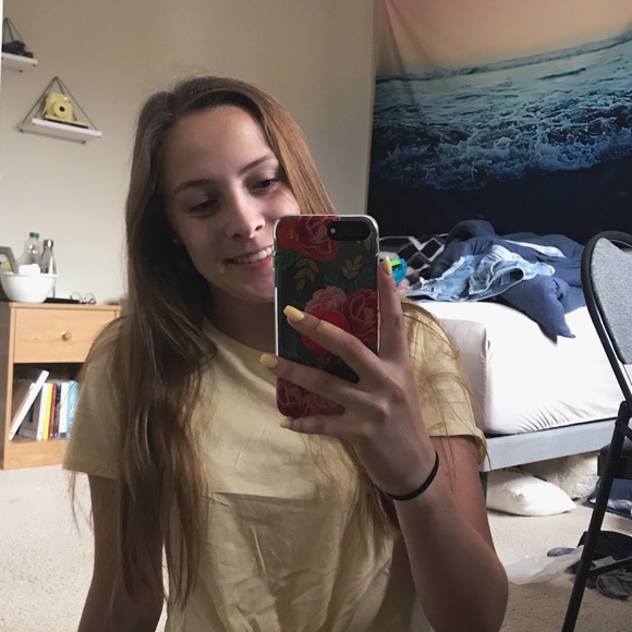 Profile Picture of Madison Tocher (@tocherm) on Poshmark