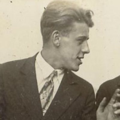 Profile Picture of Fritz Schneider (@History341Fritz) on Twitter