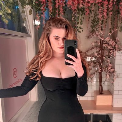 Profile Picture of Lucy Heather Nicholson (@lucyheatheruk) on Twitter